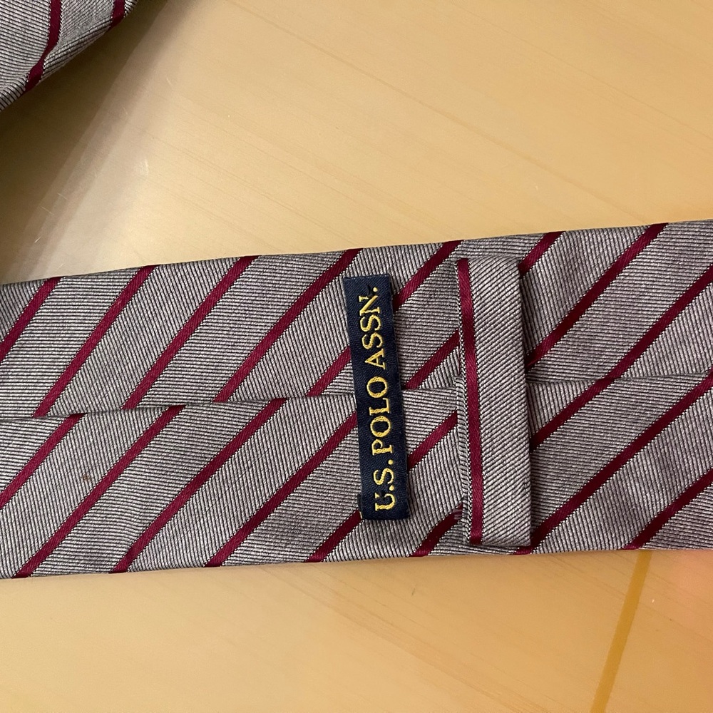 U.S. Polo Assn. Gray and Red Men's Tie